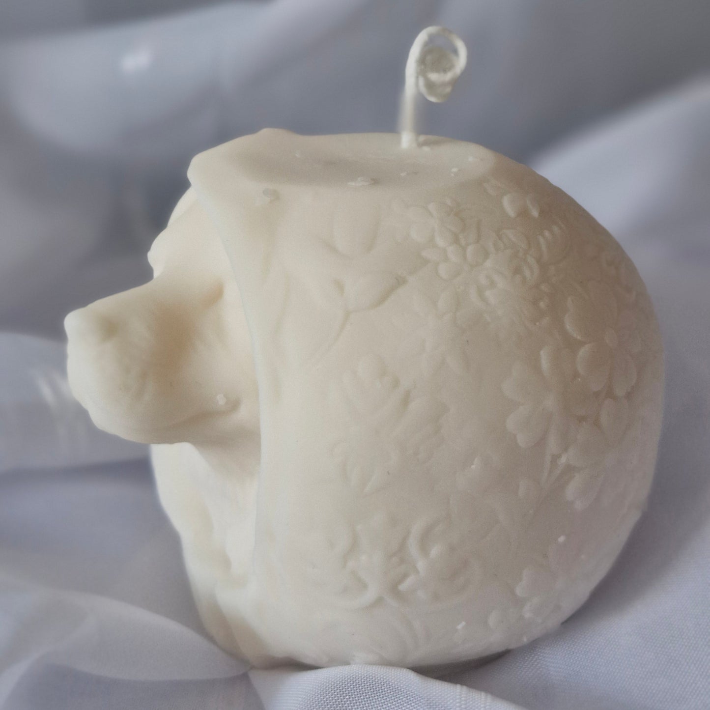 Stilvolle Hundekerze in 3D-Optik