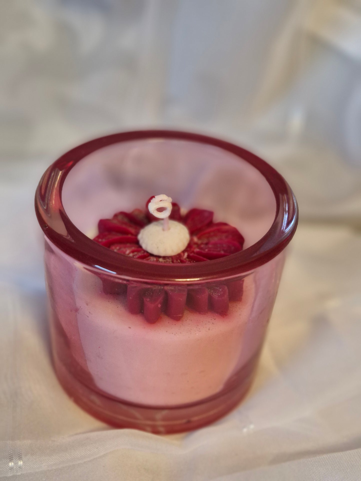 Handgegossene Kerze im Glas